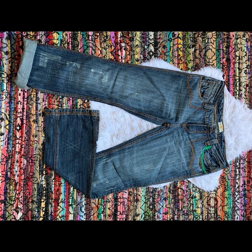 With the trend Antik Denim jeans